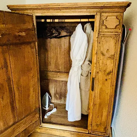 Aycatcherhomes - Lage I 4 Personen I 2 Schlafzimmer I Zentral I Altstadt I Naehe Fluss Lahn I Wlan I Boutique App Chiron Appartement Marburg